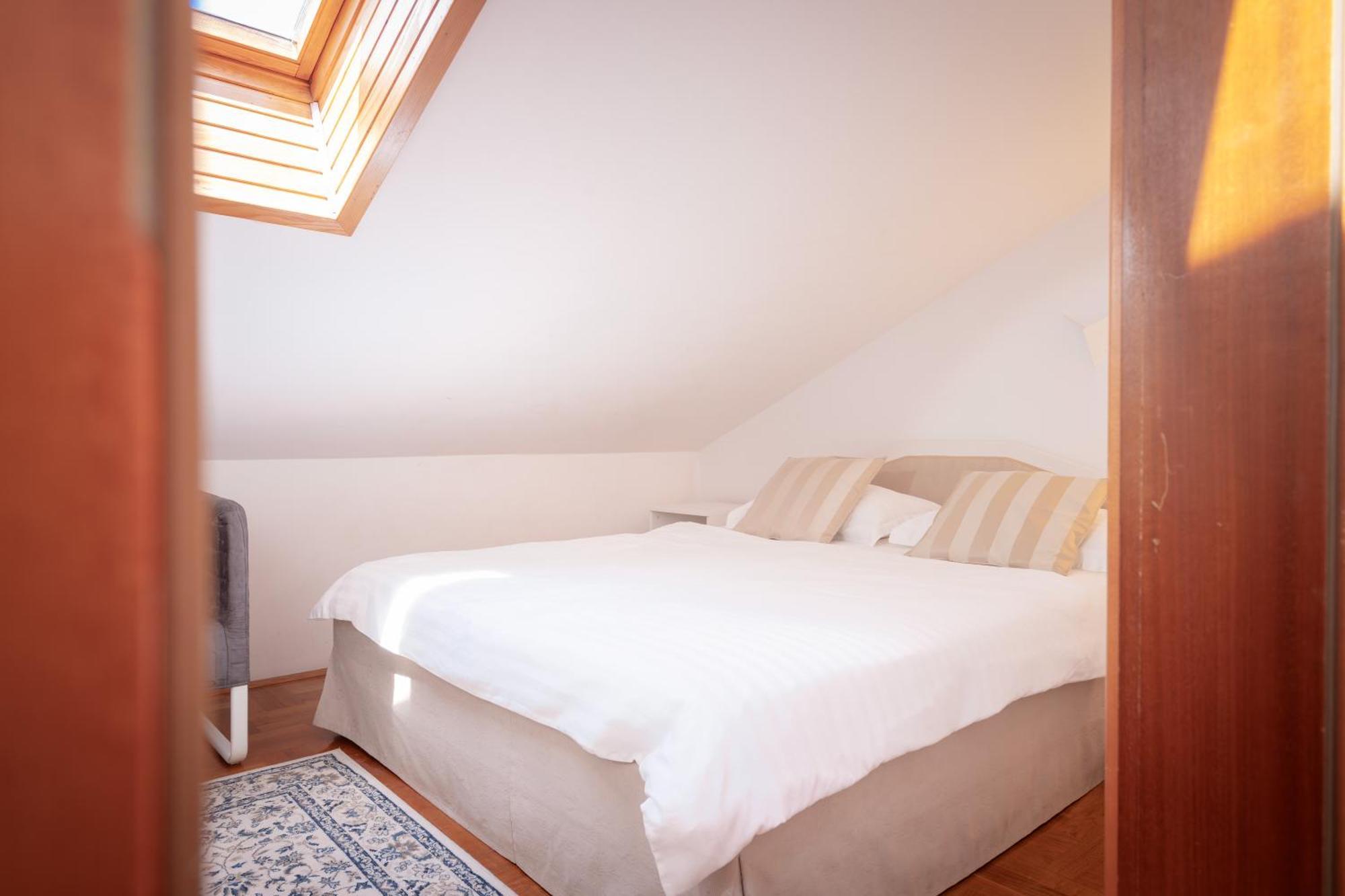 Kalina Deluxe Apartments Jelsa  Zewnętrze zdjęcie
