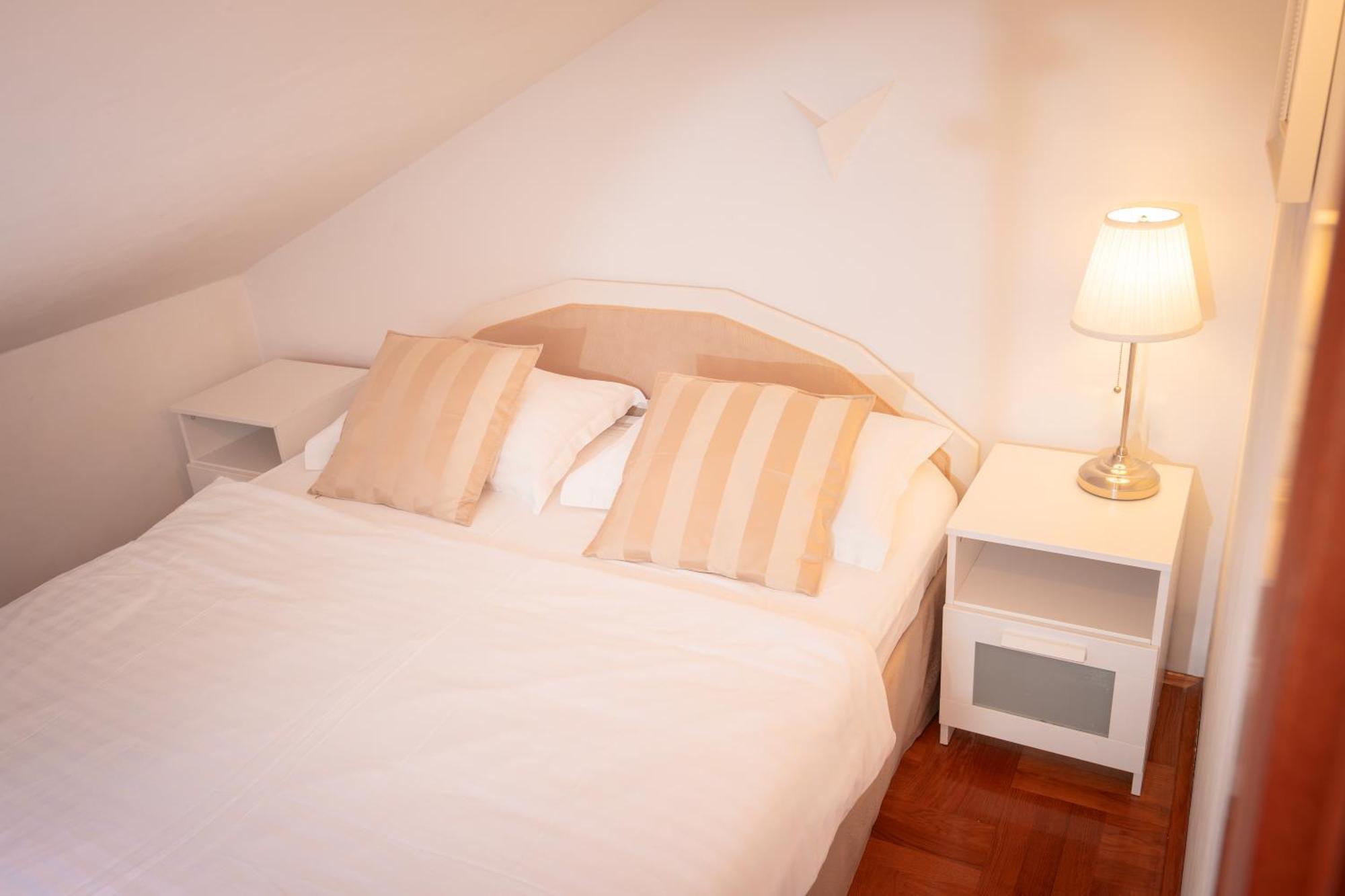 Kalina Deluxe Apartments Jelsa  Zewnętrze zdjęcie